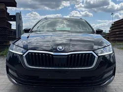 Schwarz Gebraucht 2023 Skoda Octavia Ambition Kombi | 14.990 € (Guter Preis)