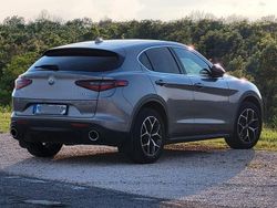Grau Gebraucht 2018 Alfa Romeo Stelvio Super SUV | 21.900 € (Superpreis)