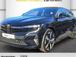 Black pearlschwarz metallic Gebraucht 2023 Renault Mégane Techno Limousine | 25.995 € (Superpreis)