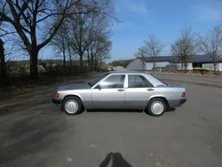 Silber Gebraucht 1989 Mercedes 190 Limousine | 8.200 €