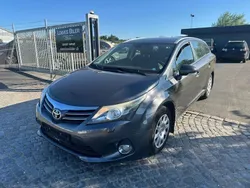 Grau Gebraucht 2012 Toyota Avensis Life Kombi | 2.500 €