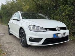 Weiß Gebraucht 2014 VW Golf VII Comfortline Kleinwagen | 16.000 €