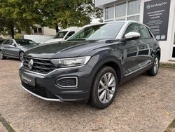 Grau Gebraucht 2018 VW T-Roc Style SUV | 18.990 € (Etwas zu teuer)