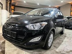 Black diamond Gebraucht 2013 Hyundai i20 Edition Limousine | 5.900 € (Etwas zu teuer)