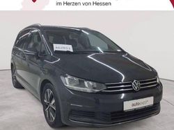 Uranograu Gebraucht 2022 VW Touran Active Van / Kleinbus | 19.390 € (Fairer Preis)