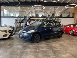 Blau Gebraucht 2006 Mercedes A150 Kleinwagen | 2.290 € (Guter Preis)