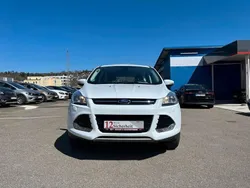 Weiß Gebraucht 2015 Ford Kuga Titanium SUV | 13.990 € (Fairer Preis)