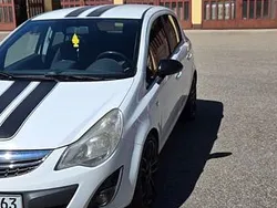 Weiß Gebraucht 2011 Opel Corsa Limousine | 2.499 € (Guter Preis)