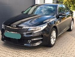Schwarz Gebraucht 2016 Kia Optima Spirit Limousine | 11.890 € (Fairer Preis)