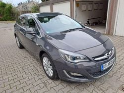 Grau Gebraucht 2016 Opel Astra Exklusiv Kombi | 7.500 € (Guter Preis)