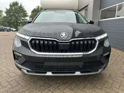 Blackmagic perleffekt Neu 2025 Skoda Kamiq Selection SUV | 25.890 € (Guter Preis)