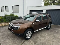 Braun Gebraucht 2010 Dacia Duster Prestige SUV | 9.900 € (Teuer)