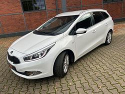 Weiß Gebraucht 2015 Kia Ceed Sportswagon Kombi | 6.999 € (Fairer Preis)
