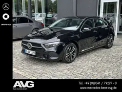 Kosmosschwarz Gebraucht 2024 Mercedes A180 Progressive Limousine | 29.990 € (Fairer Preis)