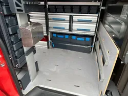 Rot Gebraucht 2020 Opel Vivaro Van | 16.490 € (Guter Preis)