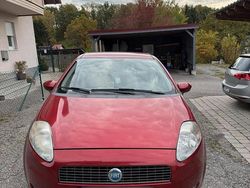 Rot Gebraucht 2006 Fiat Punto Kleinwagen | 1.100 €