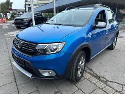 Blau Gebraucht 2017 Dacia Sandero Prestige Kleinwagen | 7.990 € (Fairer Preis)