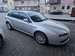Silber Gebraucht 2006 Alfa Romeo 159 Distinctive Kombi | 2.500 € (Etwas zu teuer)