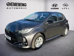 Grau Gebraucht 2023 Mazda 2 Limousine | 21.990 € (Fairer Preis)