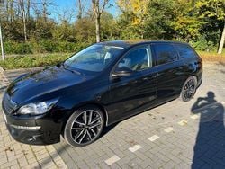Schwarz Gebraucht 2017 Peugeot 308 Kombi | 8.500 € (Fairer Preis)