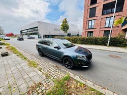 Grau Gebraucht 2020 Skoda Octavia Tour Kombi | 15.500 € (Guter Preis)