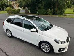 Weiß Gebraucht 2019 Peugeot 308 Style Kombi | 12.900 € (Etwas zu teuer)