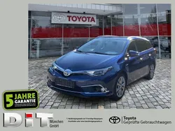 Dark blue mica (metallic) Gebraucht 2016 Toyota Auris Hybrid Executive Kombi | 18.990 € (Teuer)