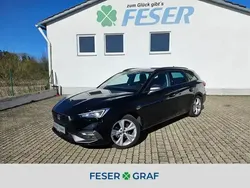 Midnight schwarz metallic Gebraucht 2024 Seat Leon FR Kombi | 26.950 € (Guter Preis)