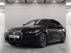 Blau Gebraucht 2024 BMW i4 M Sport Limousine | 59.680 €