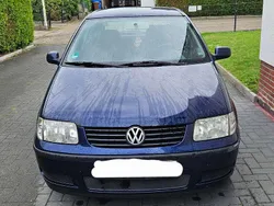 Blau Gebraucht 2001 VW Polo Limousine | 1.300 € (Etwas zu teuer)