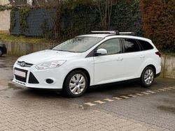 Weiß Gebraucht 2013 Ford Focus Kombi | 5.900 € (Fairer Preis)