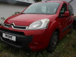 Rot Gebraucht 2013 Citroën Berlingo Tendance Van / Kleinbus | 5.990 € (Fairer Preis)