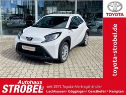 Weiß Neu 2024 Toyota Aygo Business Edition Kleinwagen | 15.680 €