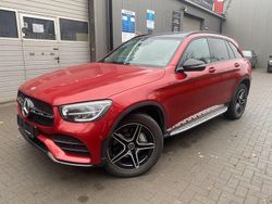 Rot Gebraucht 2021 Mercedes GLC300e AMG line SUV | 29.920 € (Guter Preis)