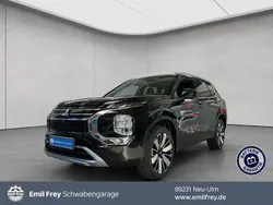 Schwarz Gebraucht 2025 Mitsubishi Outlander P-HEV Top SUV | 54.990 € (Guter Preis)
