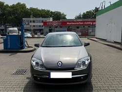 Grau Gebraucht 2007 Renault Laguna III Kleinwagen | 4.600 € (Etwas zu teuer)