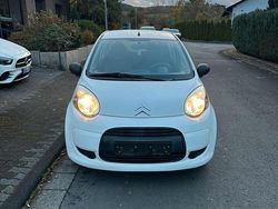 Weiß Gebraucht 2010 Peugeot 106 Kleinwagen | 2.399 € (Fairer Preis)