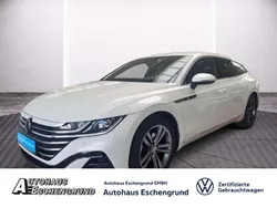 Oryxweiß perlmutteffekt Gebraucht 2024 VW Arteon Pro Kombi | 36.889 € (Fairer Preis)