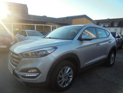 Silber Gebraucht 2017 Hyundai Tucson Trend SUV | 13.990 € (Guter Preis)