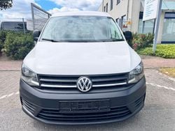 Weiß Gebraucht 2018 VW Caddy Van / Kleinbus | 5.999 € (Guter Preis)