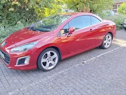 Rot Gebraucht 2013 Peugeot 308 CC Allure Cabrio | 11.500 €