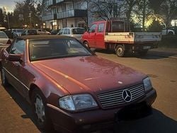 Rot Gebraucht 1991 Mercedes SL300 Cabrio | 12.000 €