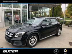 Schwarz Gebraucht 2018 Mercedes GLA180 AMG line SUV | 17.990 € (Fairer Preis)