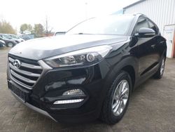 Schwarz metallic Gebraucht 2016 Hyundai Tucson Trend SUV | 14.699 € (Fairer Preis)