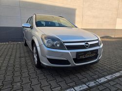 Silber Gebraucht 2005 Opel Astra Edition Limousine | 3.999 € (Teuer)