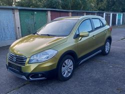 Grün Gebraucht 2015 Suzuki SX4 S-Cross Comfort+ SUV | 11.400 € (Guter Preis)