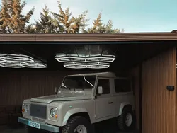 Beige Gebraucht 2000 Land Rover Defender SUV | 79.500 €