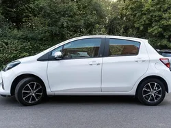 Weiß Gebraucht 2018 Toyota Yaris Team Kleinwagen | 8.500 € (Superpreis)