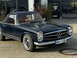 Blau Gebraucht 1966 Mercedes 230 Cabrio | 105.000 €