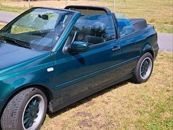 Grün Gebraucht 2025 VW Golf Cabrio | 3.900 €